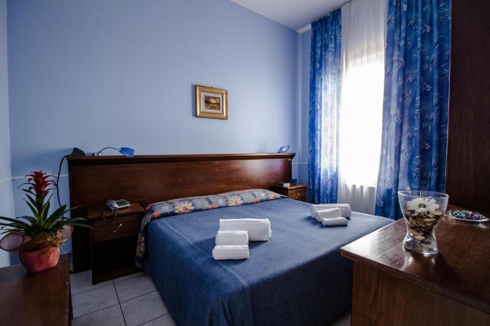 Miramare Hotel 3*